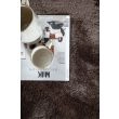 Denna produkten heter Haki, tillverkad av Polyester material med en vacker Brun färg - SE Mattor
