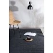 Denna produkten heter Mina, tillverkad av Jute material med en vacker Svart färg - SE Mattor