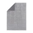 Denna produkten heter Bono, tillverkad av Polyester material med en vacker Silver färg - SE Mattor