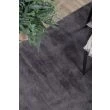 Denna produkten heter Bono, tillverkad av Polyester material med en vacker Mörkgrå färg - SE Mattor
