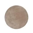 Denna produkten heter Bono, tillverkad av Polyester material med en vacker Beige färg - SE Mattor