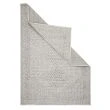 Denna produkten heter Ronna, tillverkad av Polypropylen material med en vacker Silver färg - SE Mattor