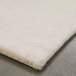 Denna produkten heter Rabbit Eco, tillverkad av Polyester material med en vacker Offwhite färg - SE Mattor