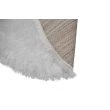 Denna produkten heter Silky, tillverkad av Polyester material med en vacker Kräm färg - SE Mattor