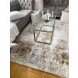 Denna produkten heter Therapy Fate, tillverkad av 77% Polypropylen, 15% Akryl &  8% Polyester material med en vacker Beige färg - SE Mattor