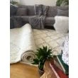 Denna produkten heter Tiznit, tillverkad av Polyester material med en vacker Kräm färg - SE Mattor