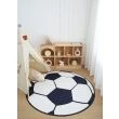 Denna produkten heter Zappy Football, tillverkad av Polyester material med en vacker Vit/Svart färg - SE Mattor