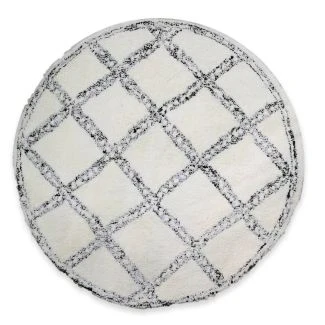 Denna produkten heter Ryamatta Rund Belfaa Kräm, tillverkad av Polyester material med en vacker Kräm färg - SE Mattor