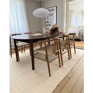 Denna produkten heter Molly, tillverkad av 80% Ull & 20% Bomull material med en vacker Offwhite färg - SE Mattor