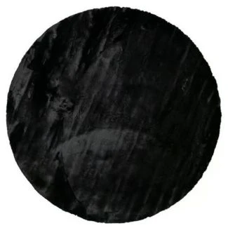 Denna matta heter Rabbit Fur Svart Rund 80 cm i Svart färg från 299,00 kr, tillverkad av Polyester material.