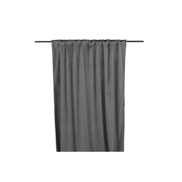 Denna produkten heter Lavendelvind, tillverkad av Polyester material med en vacker Mörkgrå färg - SE Mattor