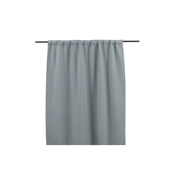 Denna produkten heter Molndans, tillverkad av Polyester material med en vacker Ljusgrå färg - SE Mattor