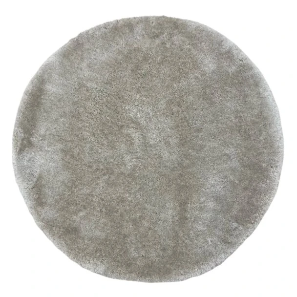 Denna produkten heter Midelt, tillverkad av Polyester material med en vacker Beige färg - SE Mattor