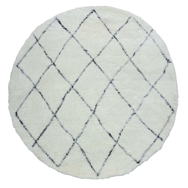 Denna produkten heter Tiznit, tillverkad av Polyester material med en vacker Kräm färg - SE Mattor
