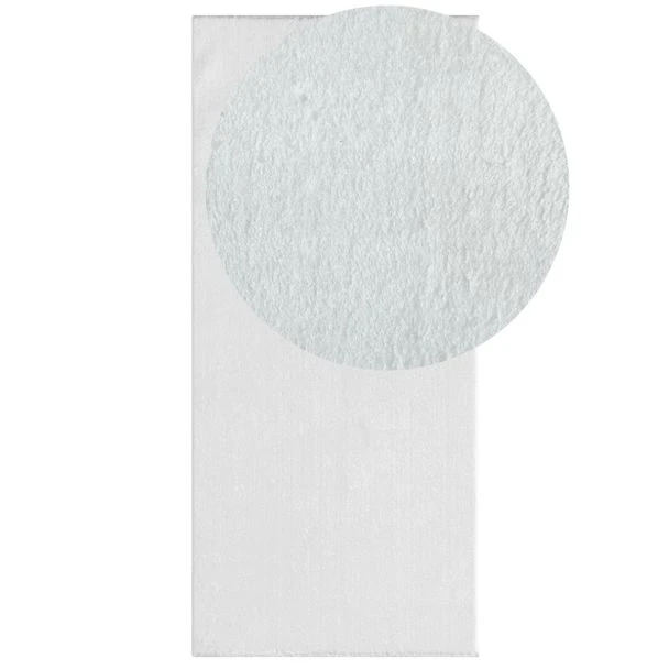 Denna produkten heter Cloudy, tillverkad av Polyester material med en vacker Vit färg - SE Mattor