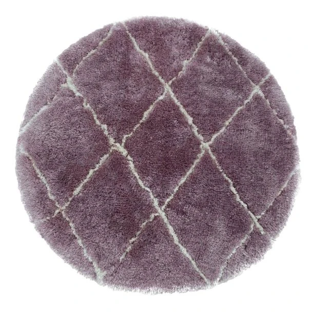 Denna produkten heter Meknes, tillverkad av Polyester material med en vacker Lila färg - SE Mattor
