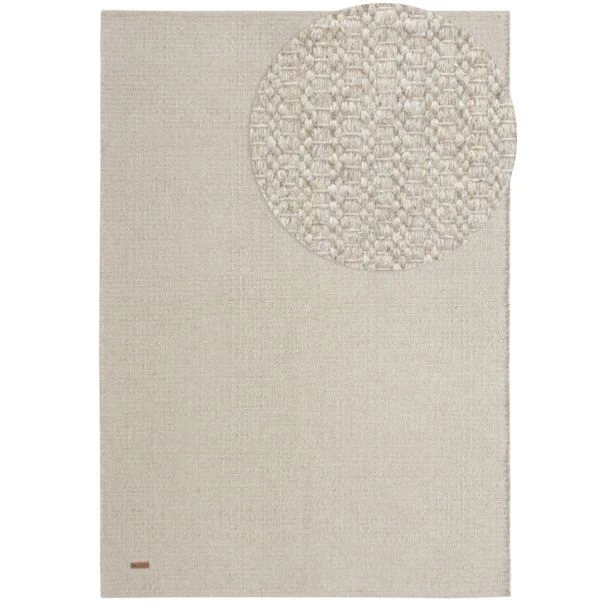 Denna produkten heter Molly, tillverkad av 80% Ull & 20% Bomull material med en vacker Beige färg - SE Mattor