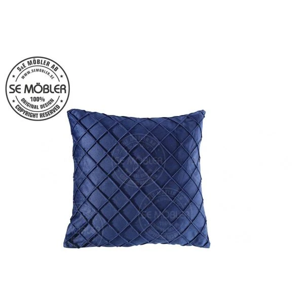 Denna produkten heter Ossian, tillverkad av Polyester material med en vacker Blå färg - SE Mattor