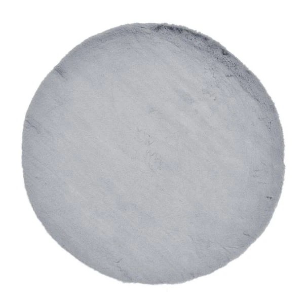 Denna produkten heter Rabbit Fur, tillverkad av Polyester material med en vacker Silver färg - SE Mattor