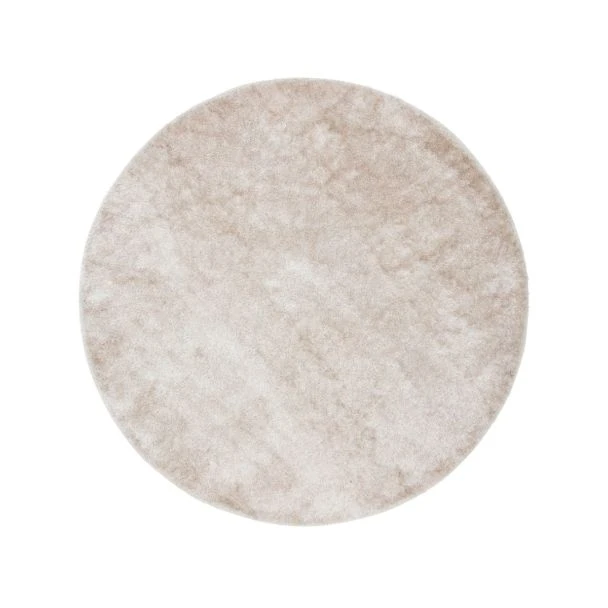 Denna produkten heter Ludvig, tillverkad av Polyester material med en vacker Beige färg - SE Mattor