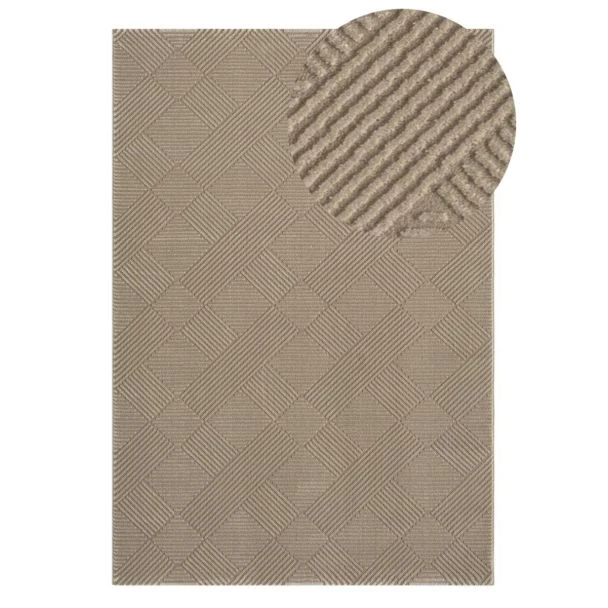 Denna produkten heter Twisty Storm, tillverkad av Polyester & Polypropylen material med en vacker Mörkbeige färg - SE Mattor