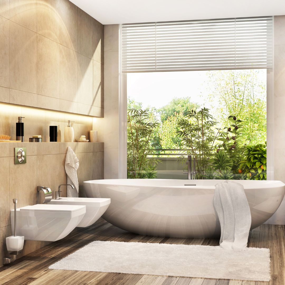 Snygg vit badrumsmatta i lyxig stil för att förhöja en spa-oas med spa-liknande inredning.